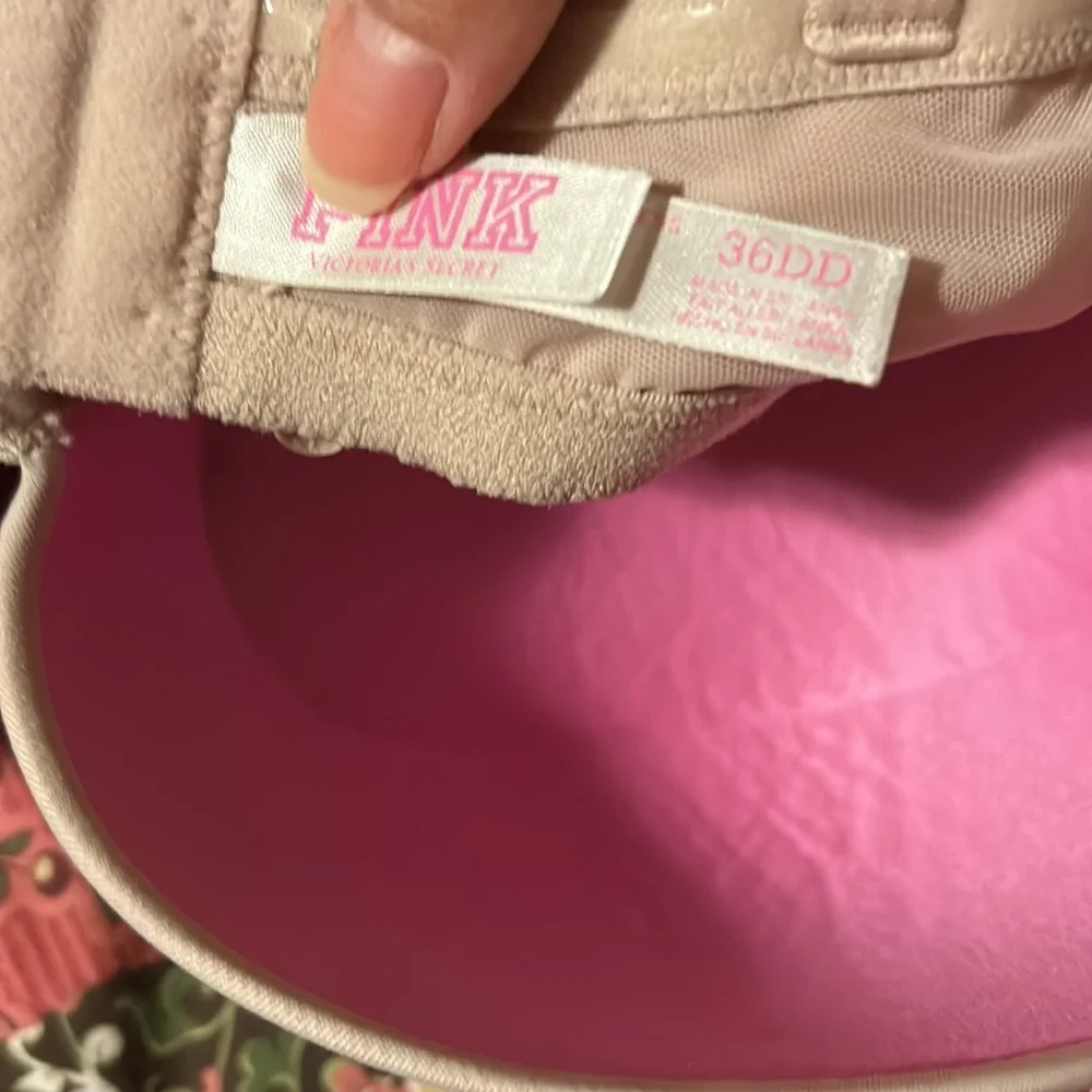 Victorias Secret strapless Bra-36DD - Picture 5 of 5